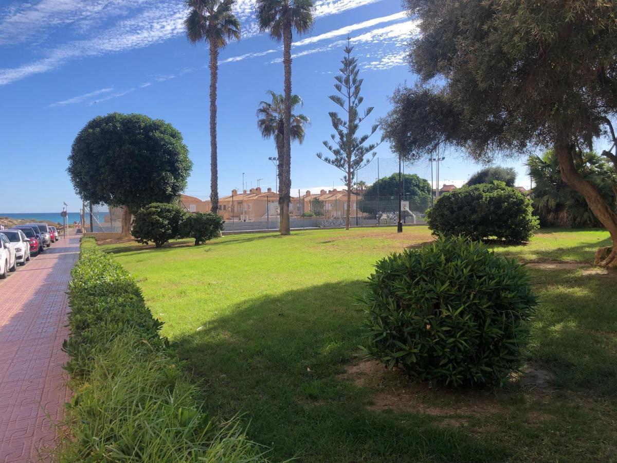 Amplio Apartamento Playa La Mata  Zewnętrze zdjęcie